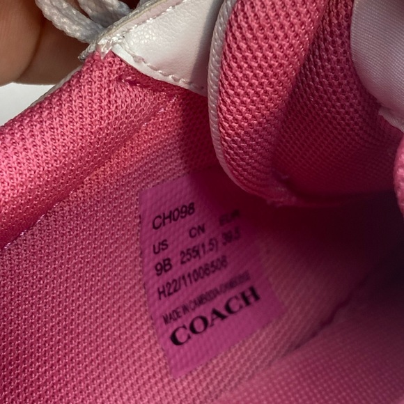 Coach Clip Low Top Sneaker In Signature Canvas Size‎ 9B - Picture 6 of 6